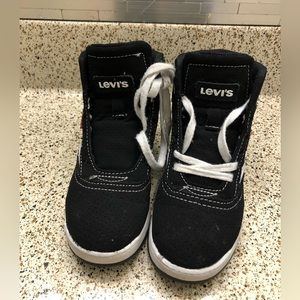 Levi’s size 13 shoes no box